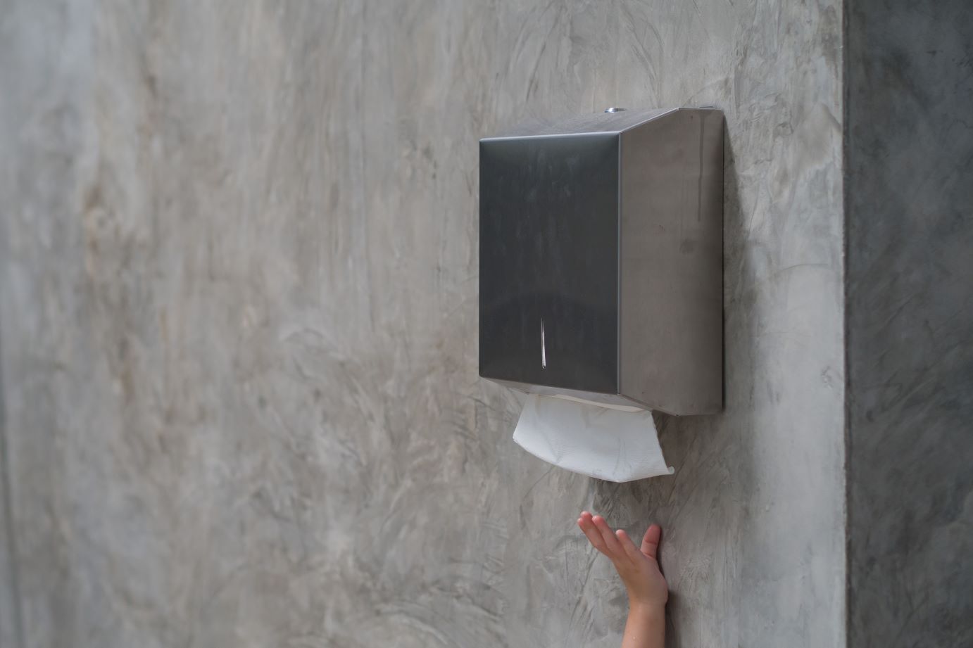 dispensadores de papel para el baño